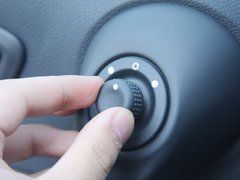 2012款 2.5 CVT 四驱豪华导航版 5座