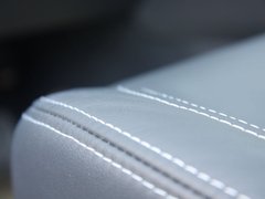 2012款 2.5 CVT 四驱豪华导航版 5座