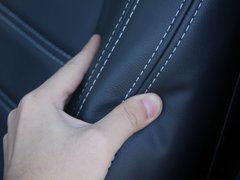 2012款 2.5 CVT 四驱豪华导航版 5座