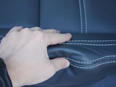 2012款 2.5 CVT 四驱豪华导航版 5座