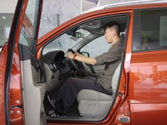 2012款 2.5 CVT 四驱豪华导航版 5座