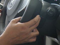 2012款 2.5 CVT 四驱豪华导航版 5座