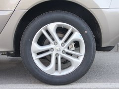 2012款 2.5 CVT 四驱豪华导航版 5座