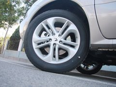 2012款 2.5 CVT 四驱豪华导航版 5座