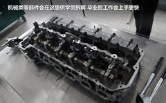 2012款 520Li 2.5L 典雅型