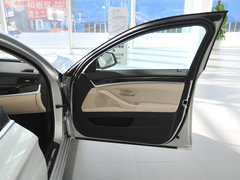 2012款 523Li 2.5L 领先型