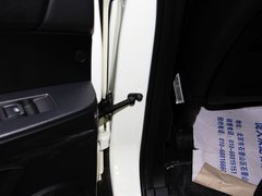 2011款 2.0T 自动 两驱豪华导航版 5座