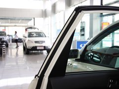 2011款 2.0T 自动 两驱豪华导航版 5座