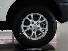 2011款 2.0T 自动 两驱豪华导航版 5座