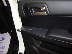 2011款 2.0T 自动 两驱豪华导航版 5座