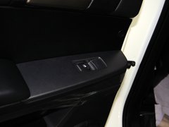2011款 2.0T 自动 两驱豪华导航版 5座
