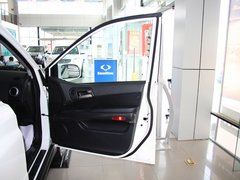 2011款 2.0T 自动 两驱豪华导航版 5座
