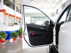 2011款 2.0T 自动 两驱豪华导航版 5座