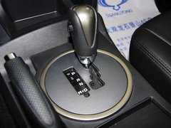 2011款 2.0T 自动 两驱豪华导航版 5座