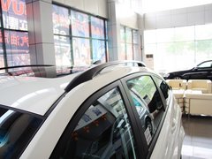 2011款 2.0T 自动 两驱豪华导航版 5座