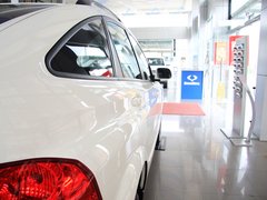 2011款 2.0T 自动 两驱豪华导航版 5座