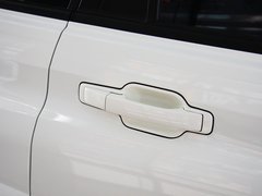 2011款 2.0T 自动 两驱豪华导航版 5座