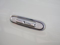 2011款 2.0T 自动 两驱豪华导航版 5座