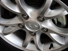 2011款 2.0T 自动 两驱豪华导航版 5座