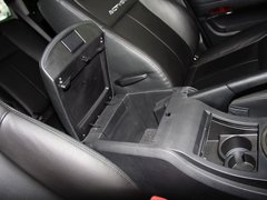 2011款 2.0T 自动 两驱豪华导航版 5座