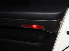 2011款 2.0T 自动 两驱豪华导航版 5座