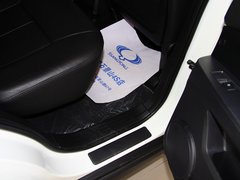 2011款 2.0T 自动 两驱豪华导航版 5座