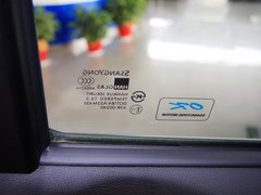 2011款 2.0T 自动 两驱豪华导航版 5座