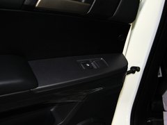 2011款 2.0T 自动 两驱豪华导航版 5座