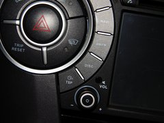 2011款 2.0T 自动 两驱豪华导航版 5座