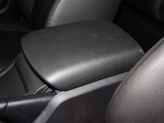 2011款 2.0T 自动 两驱豪华导航版 5座
