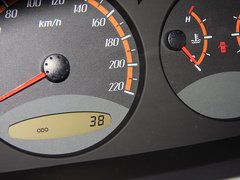 2011款 2.0T 自动 两驱豪华导航版 5座