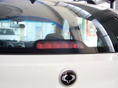 2011款 2.0T 自动 两驱豪华导航版 5座