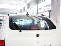 2011款 2.0T 自动 两驱豪华导航版 5座