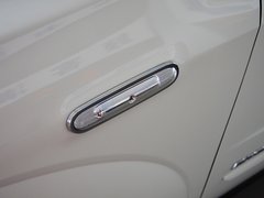 2011款 2.0T 自动 两驱豪华导航版 5座