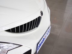 2011款 2.0T 自动 两驱豪华导航版 5座