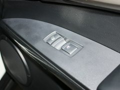2011款 2.0T 自动 四驱豪华导航版 5座
