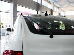 2011款 2.0T 自动 四驱豪华导航版 5座