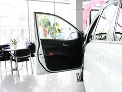 2011款 2.0T 自动 四驱豪华导航版 5座