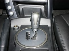 2011款 2.0T 自动 四驱豪华导航版 5座