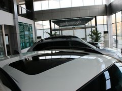 2011款 2.0T 自动 四驱豪华导航版 5座