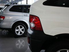2011款 2.0T 自动 四驱豪华导航版 5座