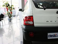2011款 2.0T 自动 四驱豪华导航版 5座
