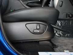 2011款 2.3L 自动 四驱豪华导航版 5座