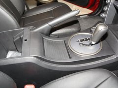 2011款 2.3L 自动 四驱豪华导航版 5座