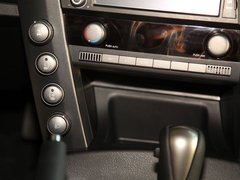 2011款 2.3L 自动 四驱豪华导航版 5座