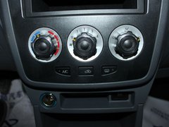 2012款 1.5L 手动 豪华型