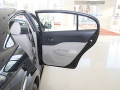 2012款 1.6L 自动 时尚型