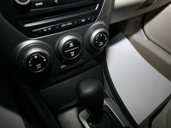 2012款 1.6L 自动 时尚型