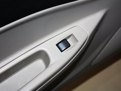 2012款 1.6L 手动 天窗版