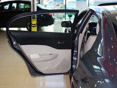 2012款 1.6L 手动 天窗版